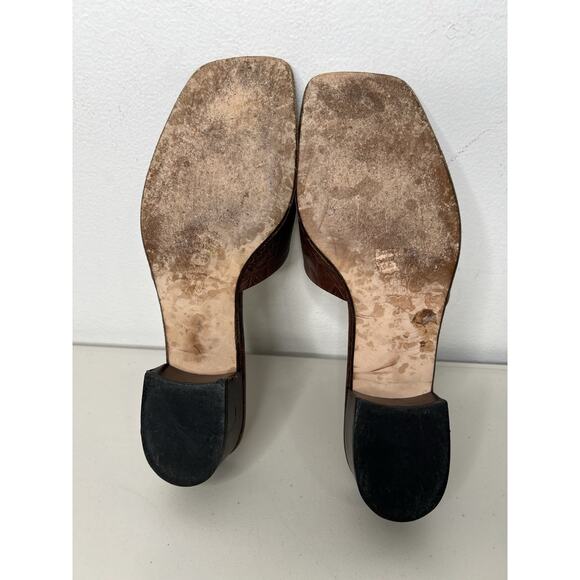 Saks Fifth Avenue Sandals Embossed Brown Slip On Size 8 - Picture 5 of 10